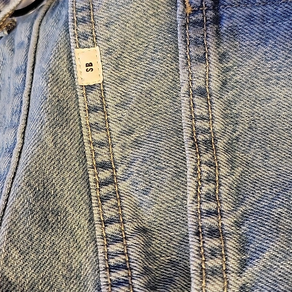 *SOLD!* Sunday Best DYLAN Boyfriend Jeans - Picture 6 of 9